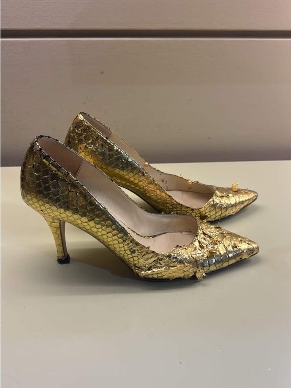 Made in Italy leather Gold flakes snake print Pointed Toe Women's Pumps